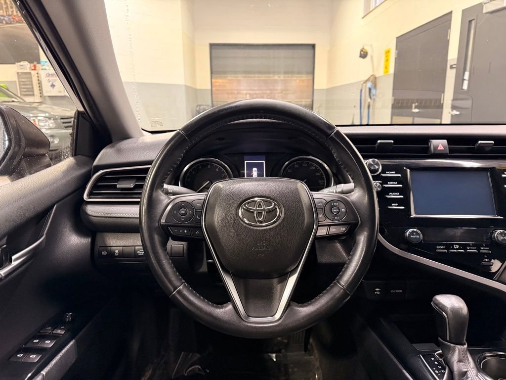 Used 2019 Toyota Camry SE image 19