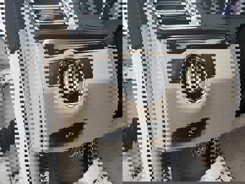 Used 2014 Mercedes-Benz E 350 Cabriolet image 8