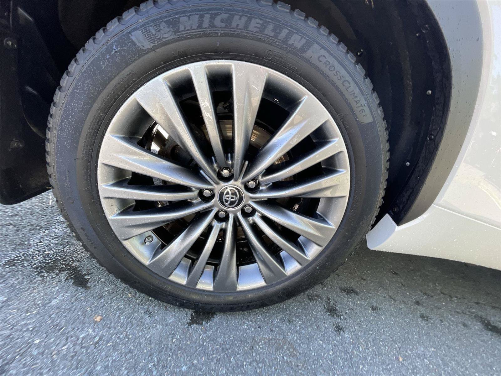 Used 2021 Toyota Highlander Platinum AWD/4WD image 26