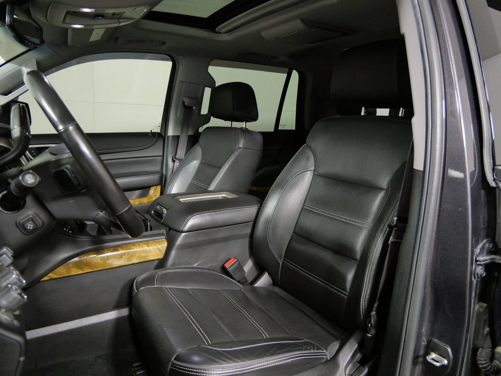Used 2017 GMC Yukon Denali w/ Open Road Package AWD/4WD image 12