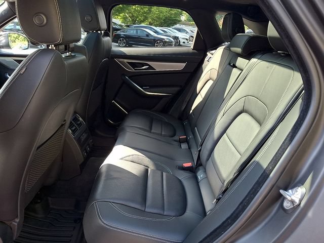 Used 2024 Jaguar F-PACE R-Dynamic S AWD/4WD image 10