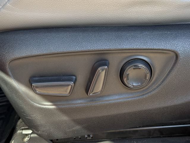 Used 2022 Toyota Sienna XLE FWD image 27