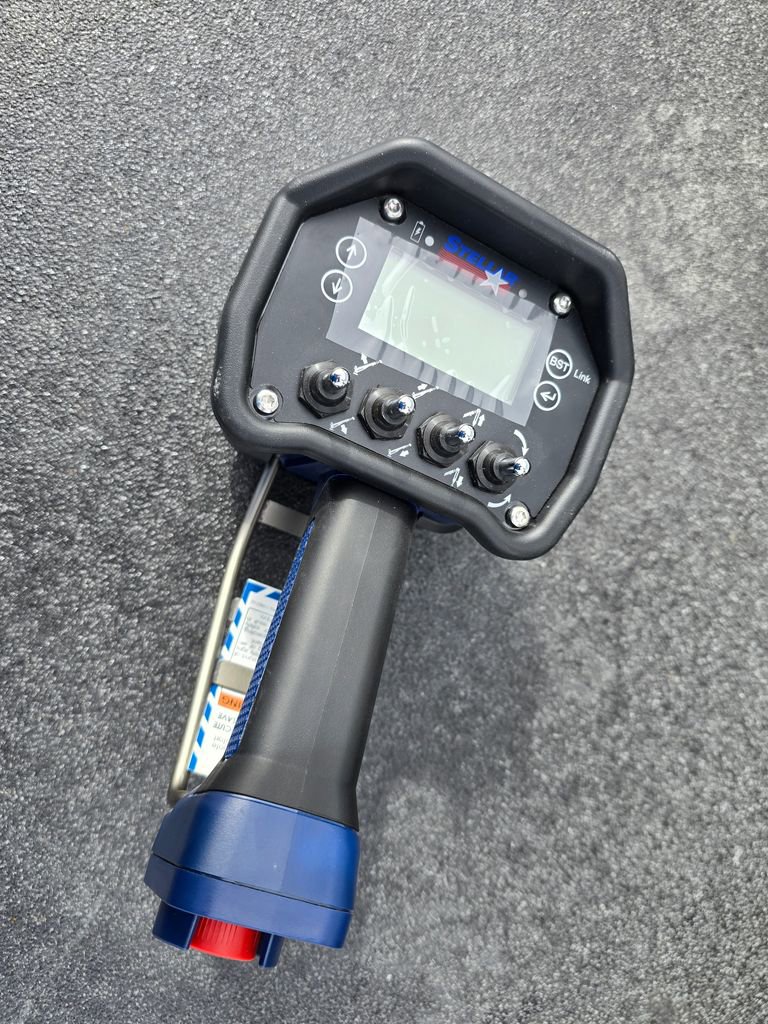 New 2026 Ford F550 4x4 Crew Cab image 14