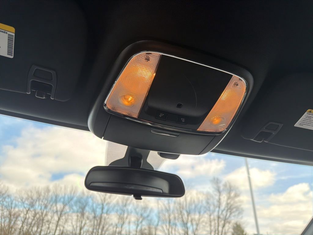 Used 2021 Jeep Grand Cherokee Laredo image 13