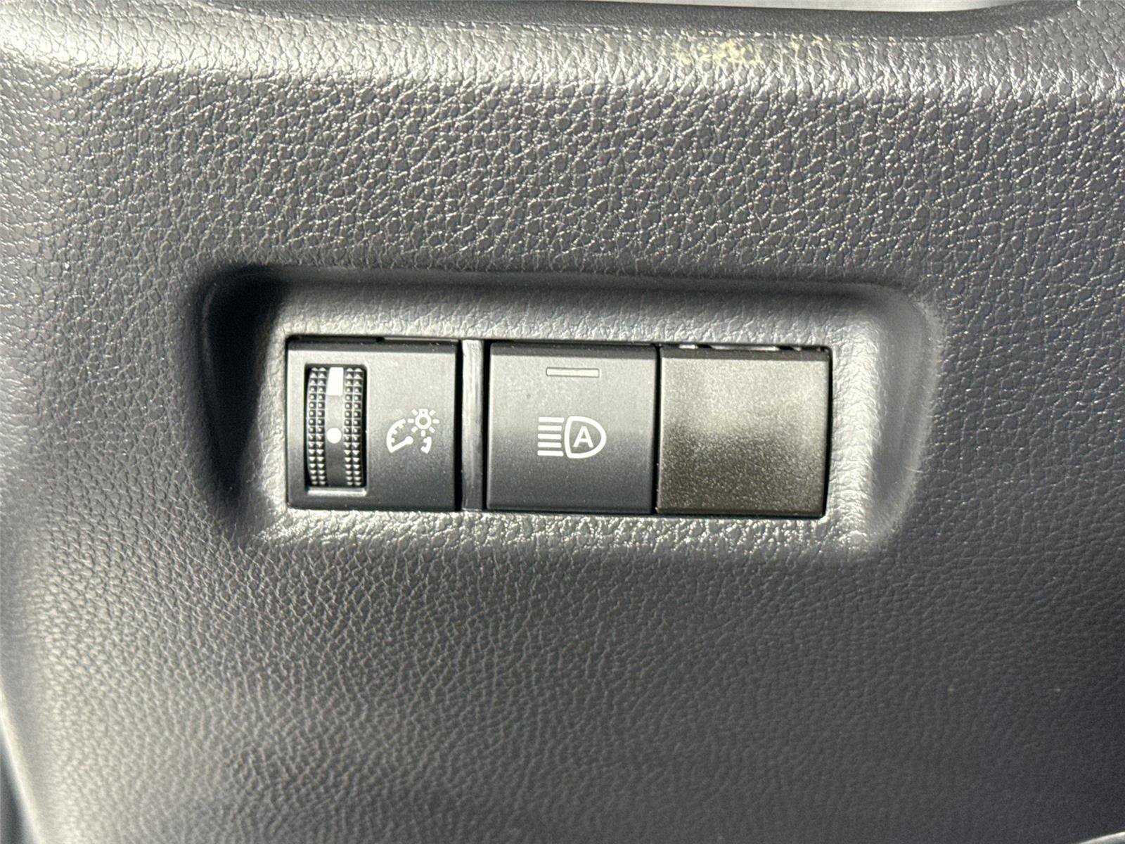 Certified 2024 Toyota RAV4 LE AWD/4WD image 14