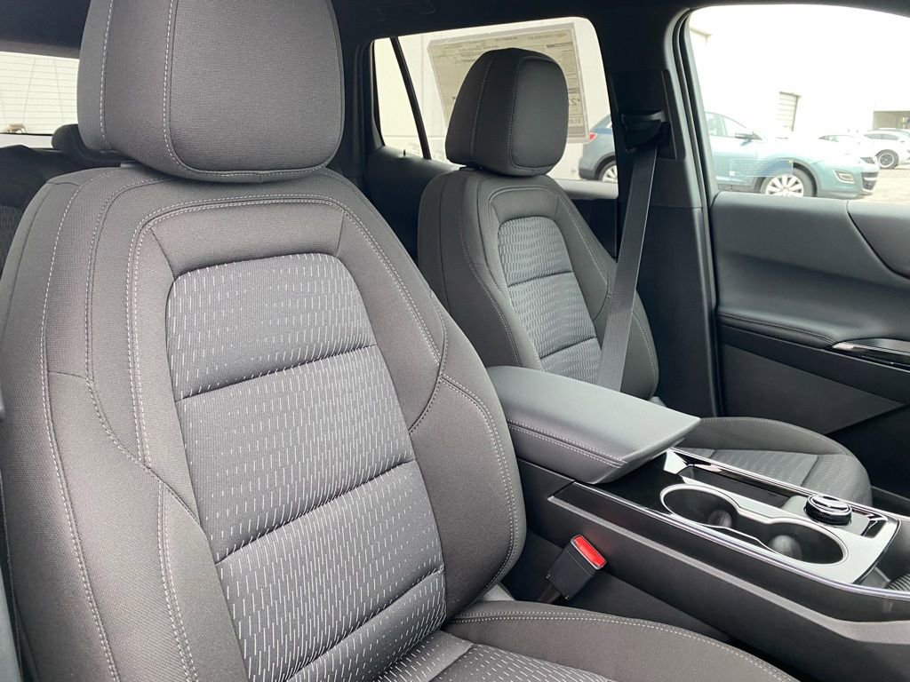 New 2026 Chevrolet Equinox LT w/ Midnight Edition image 18