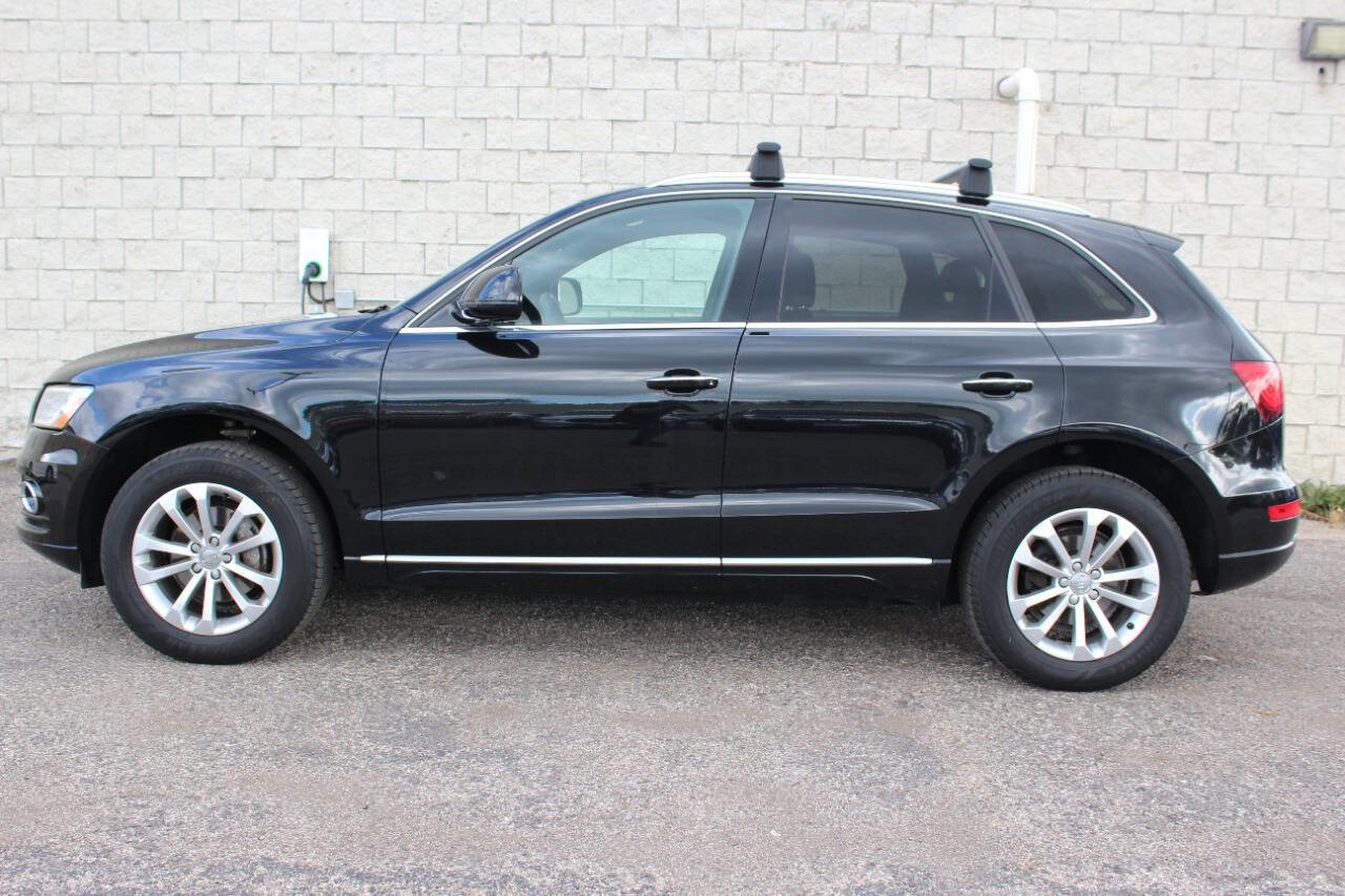 Used 2016 Audi Q5 2.0T Premium w/ Audi MMI Navigation Plus image 2