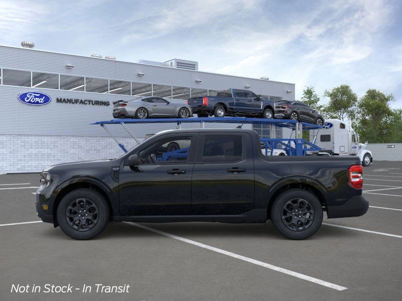 New 2025 Ford Maverick XLT image 12