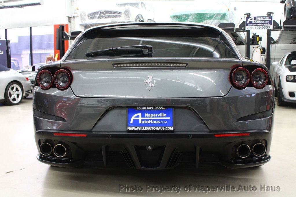 Used 2017 Ferrari GTC4Lusso AWD/4WD image 77