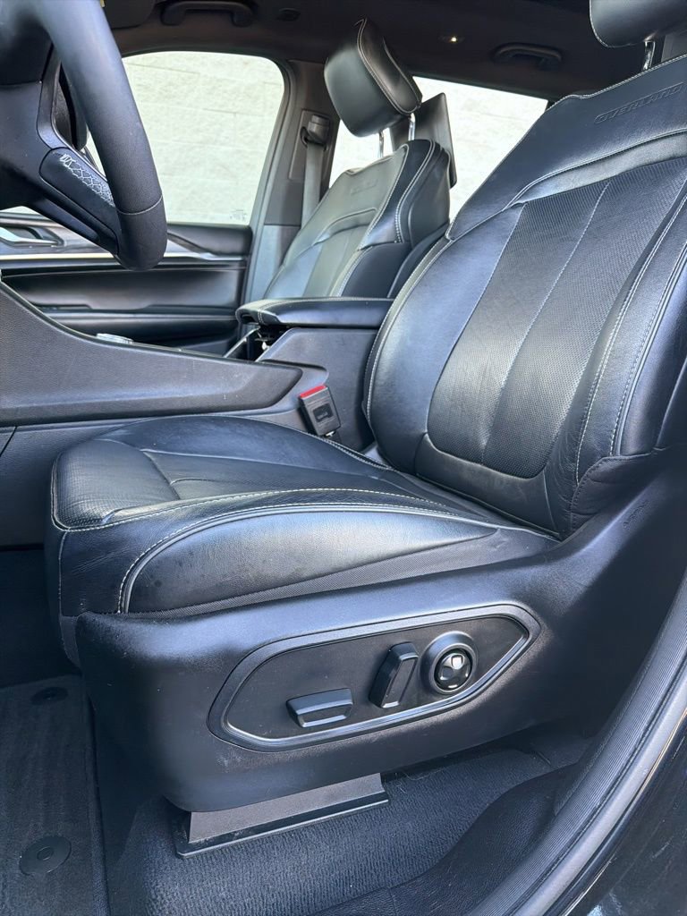 Used 2023 Jeep Grand Cherokee L Overland w/ Rear Seat Video Group I image 8