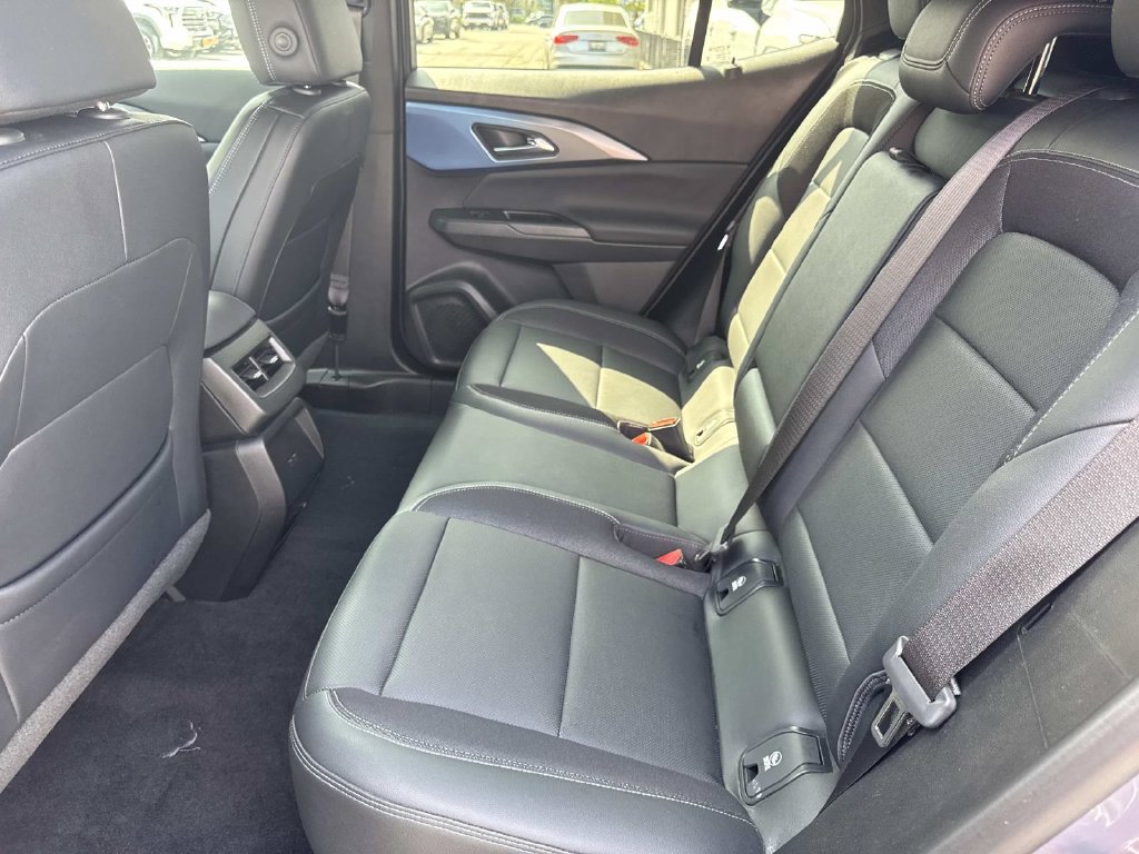 Used 2024 Chevrolet Equinox EV LT FWD image 14