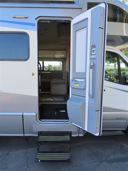 Used 2019 Mercedes-Benz Sprinter 170 image 14