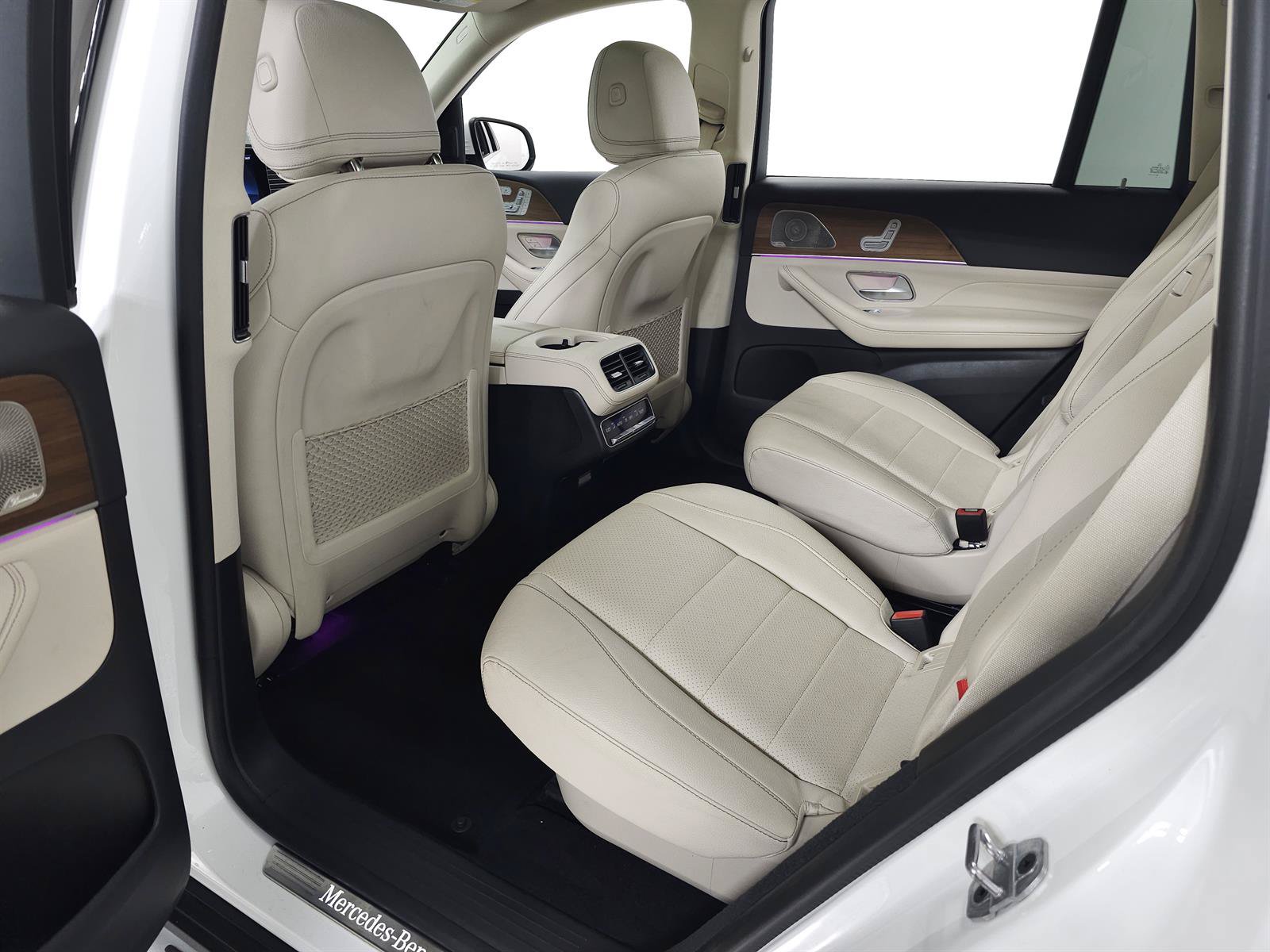 Used 2024 Mercedes-Benz GLS 450 4MATIC image 34