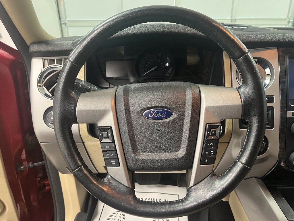 Used 2016 Ford Expedition EL Limited w/ Equipment Group 301A AWD/4WD image 27