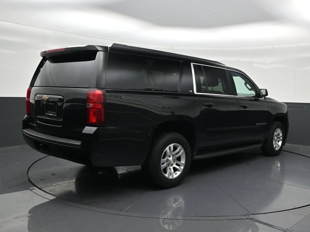 Used 2018 Chevrolet Suburban LT RWD image 5