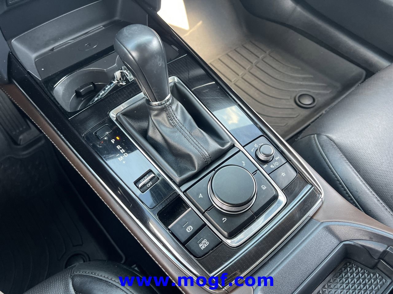 Used 2024 MAZDA CX-30 AWD 2.5 S w/ Premium Package image 12