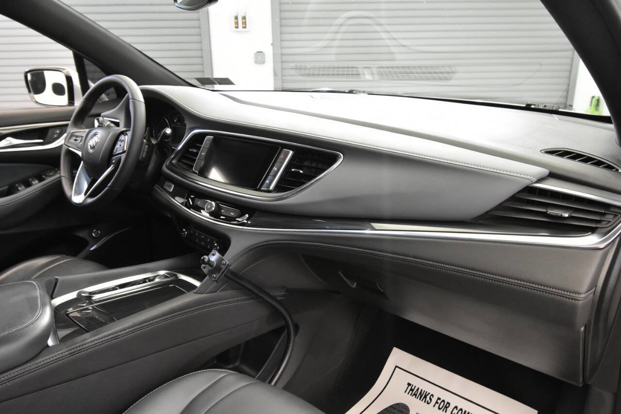 Used 2022 Buick Enclave Essence w/ Experience Buick Package image 18