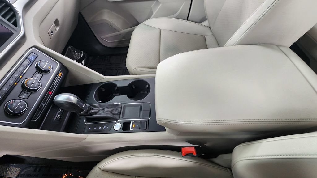 Used 2018 Volkswagen Atlas SE FWD image 32