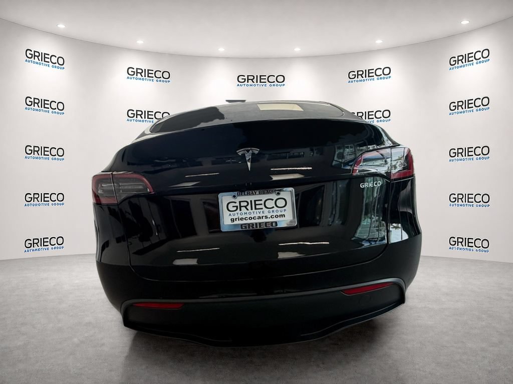 Used 2023 Tesla Model Y 2WD image 6