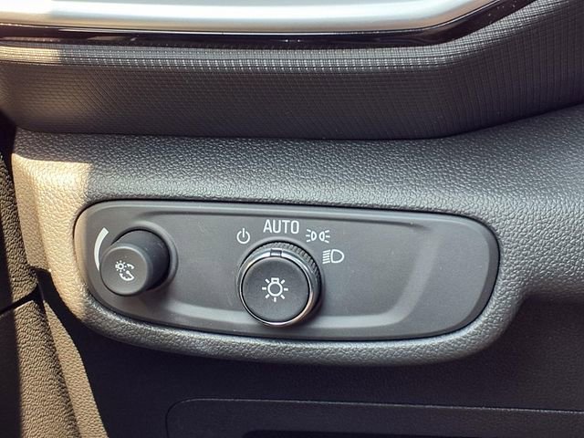 Used 2023 Chevrolet TrailBlazer LS AWD/4WD image 17