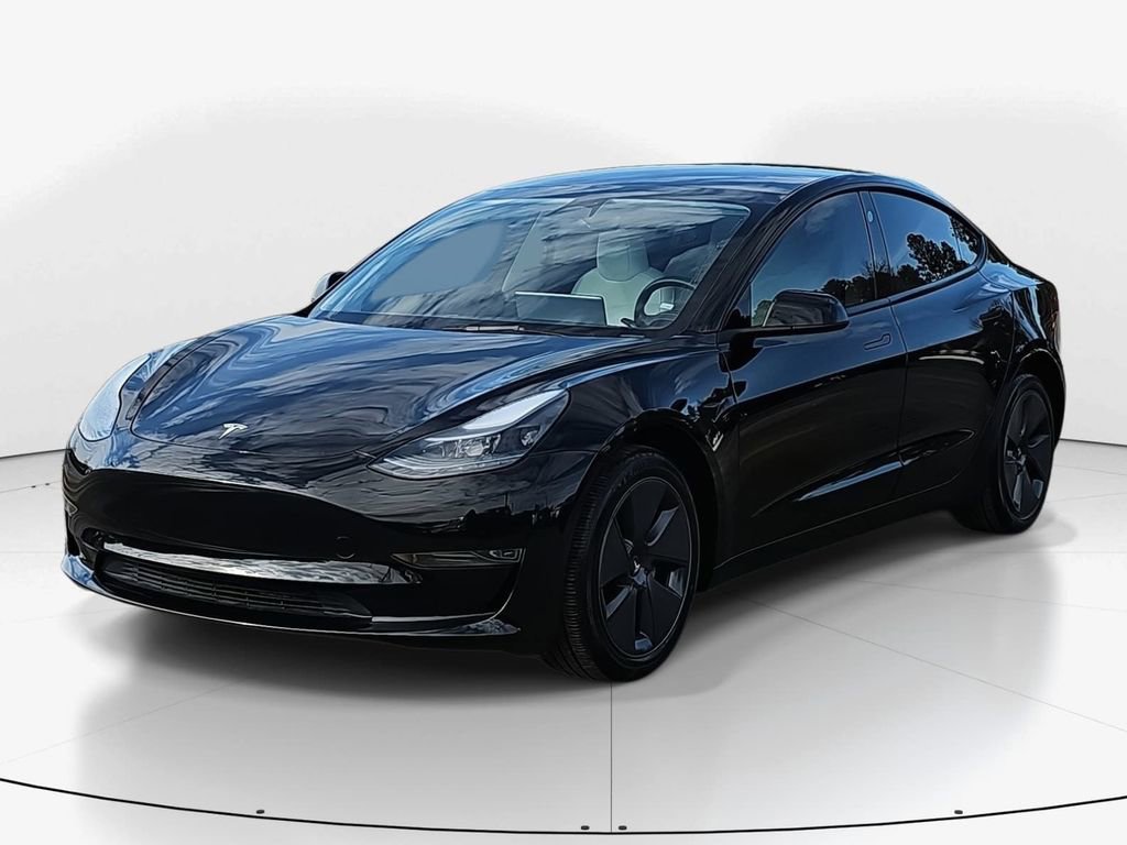 Used 2023 Tesla Model 3 Standard Range image 10