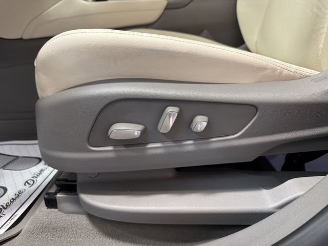 Used 2024 Cadillac XT5 Premium Luxury w/ LPO, Floor Liner Package AWD/4WD image 12