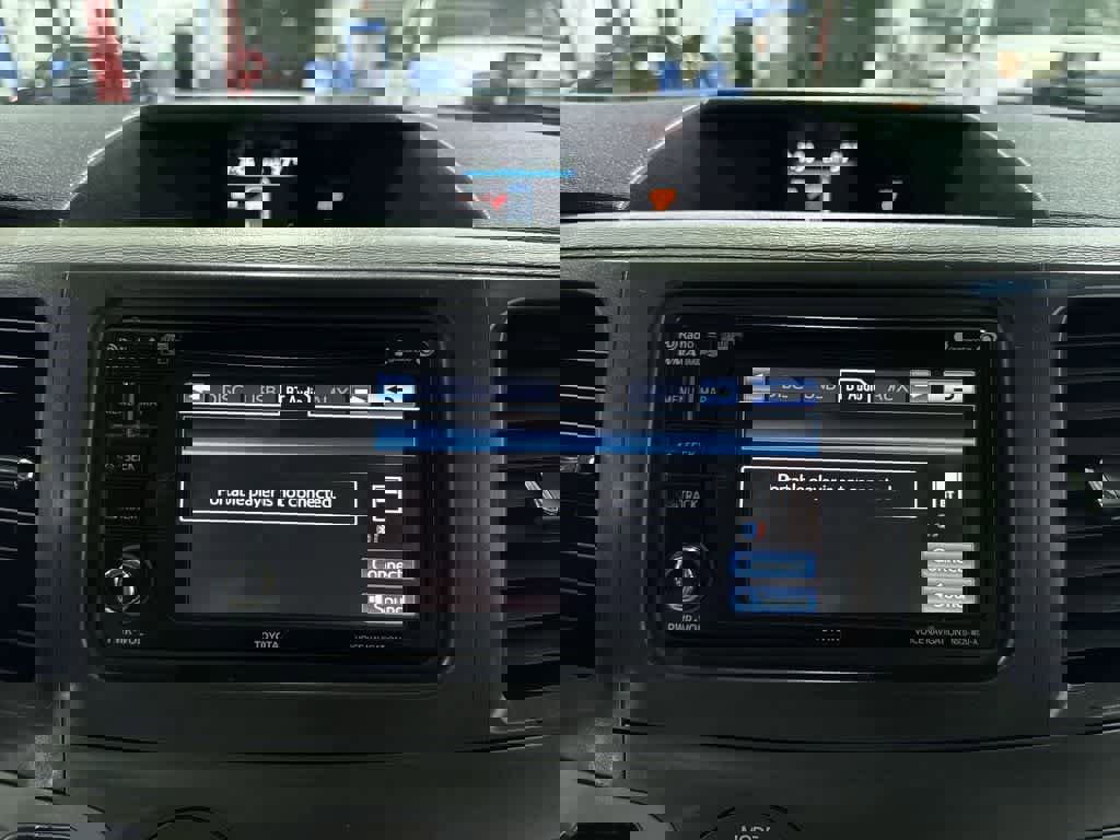 Used 2014 Toyota Sienna SE image 21