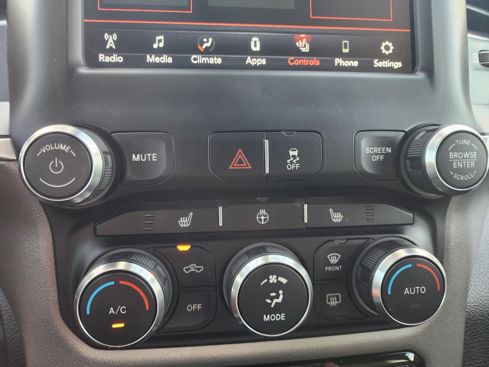 Used 2021 RAM 3500 Big Horn w/ Level B Equipment Group AWD/4WD image 28