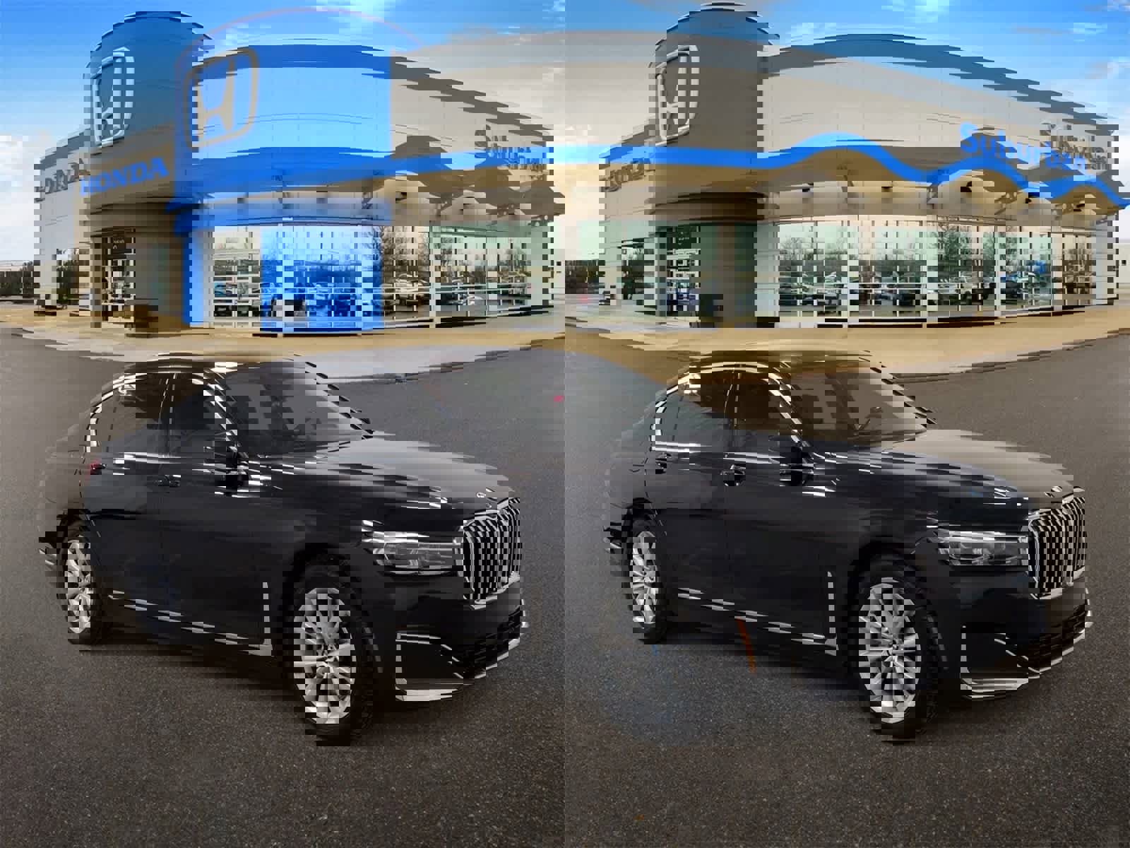 Used 2020 BMW 745e xDrive image 2