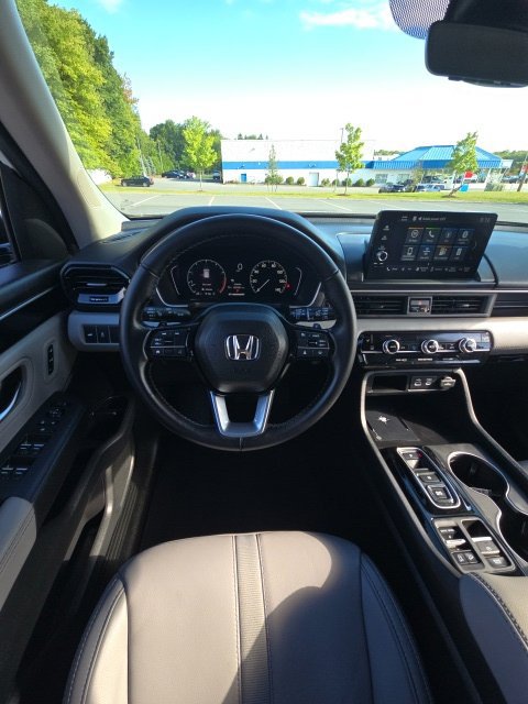 Used 2025 Honda Pilot EX-L image 25