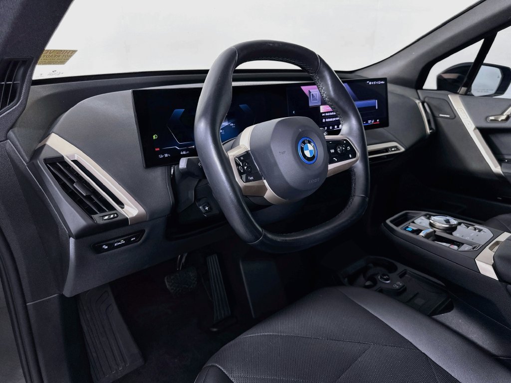 Certified 2024 BMW iX xDrive50 w/ Premium Package AWD/4WD image 9