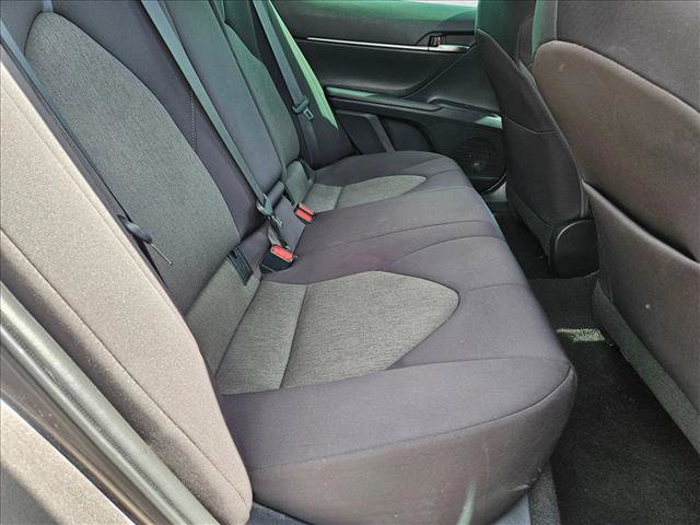 Used 2022 Toyota Camry LE image 18