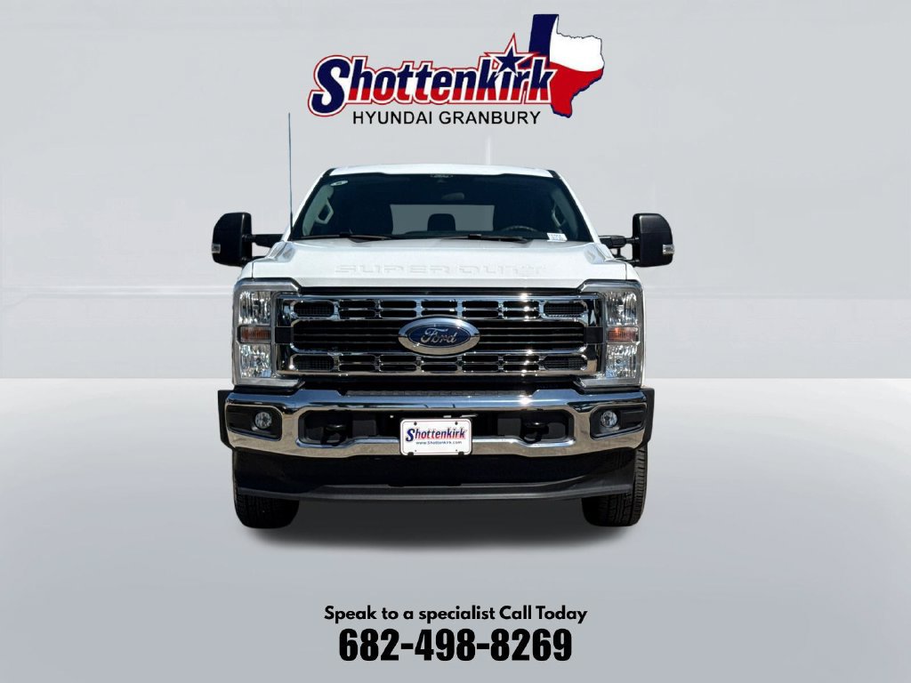 Used 2026 Ford F250 XLT AWD/4WD image 2