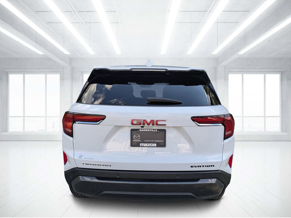 Used 2025 GMC Terrain Elevation image 4