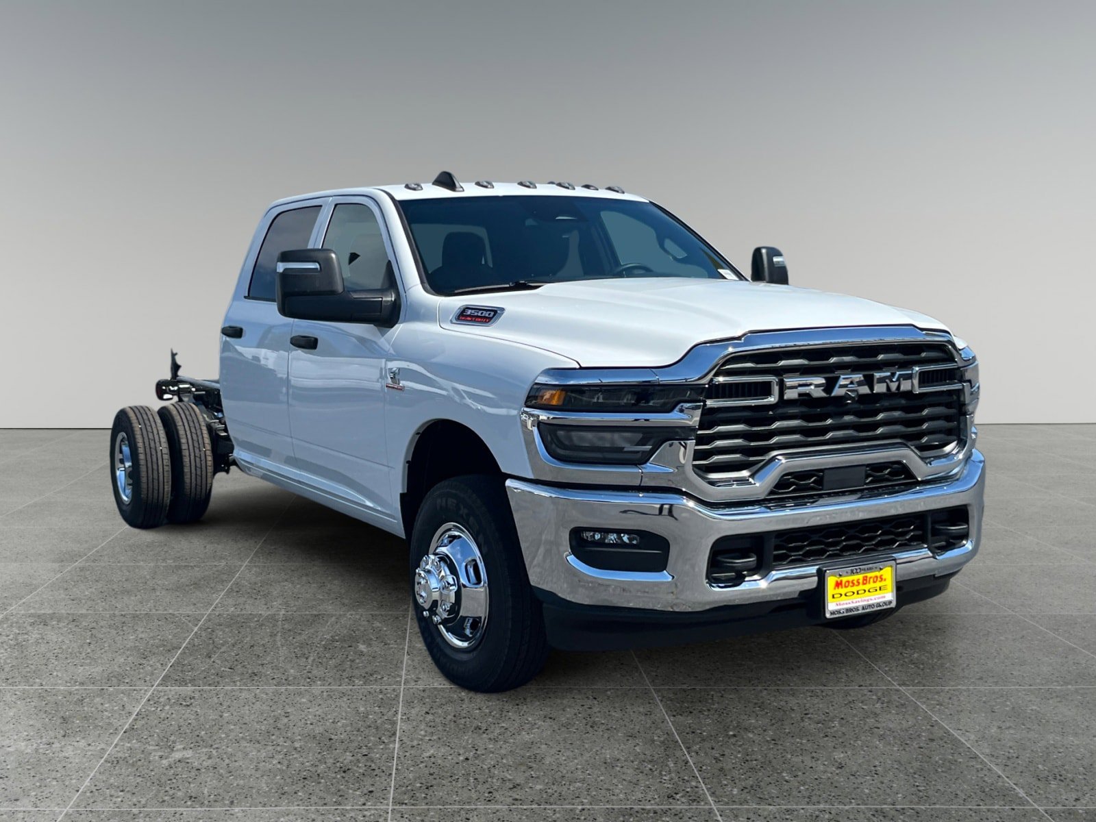 New 2026 RAM 3500 Big Horn AWD/4WD image 7