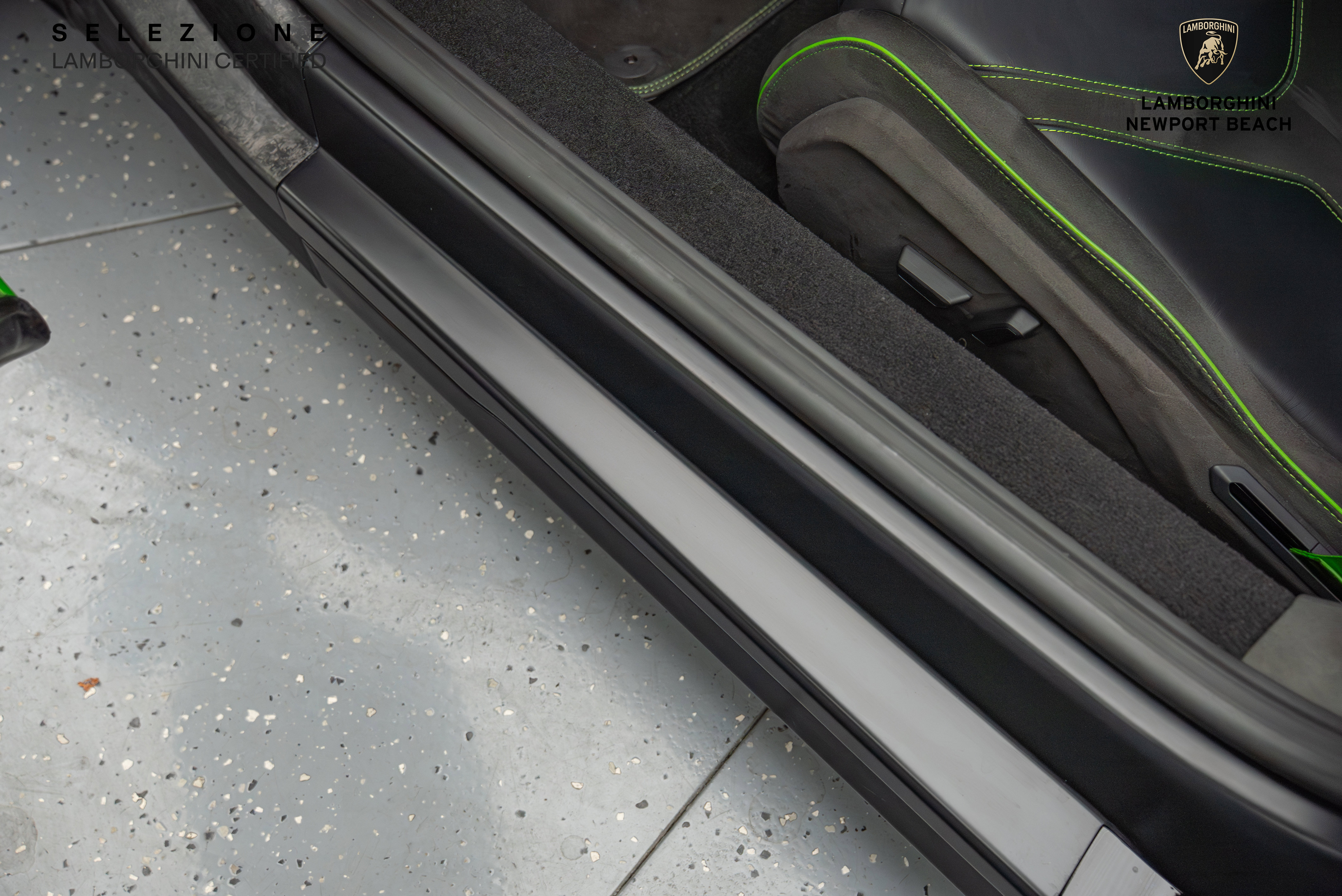 Used 2024 Lamborghini Revuelto image 27