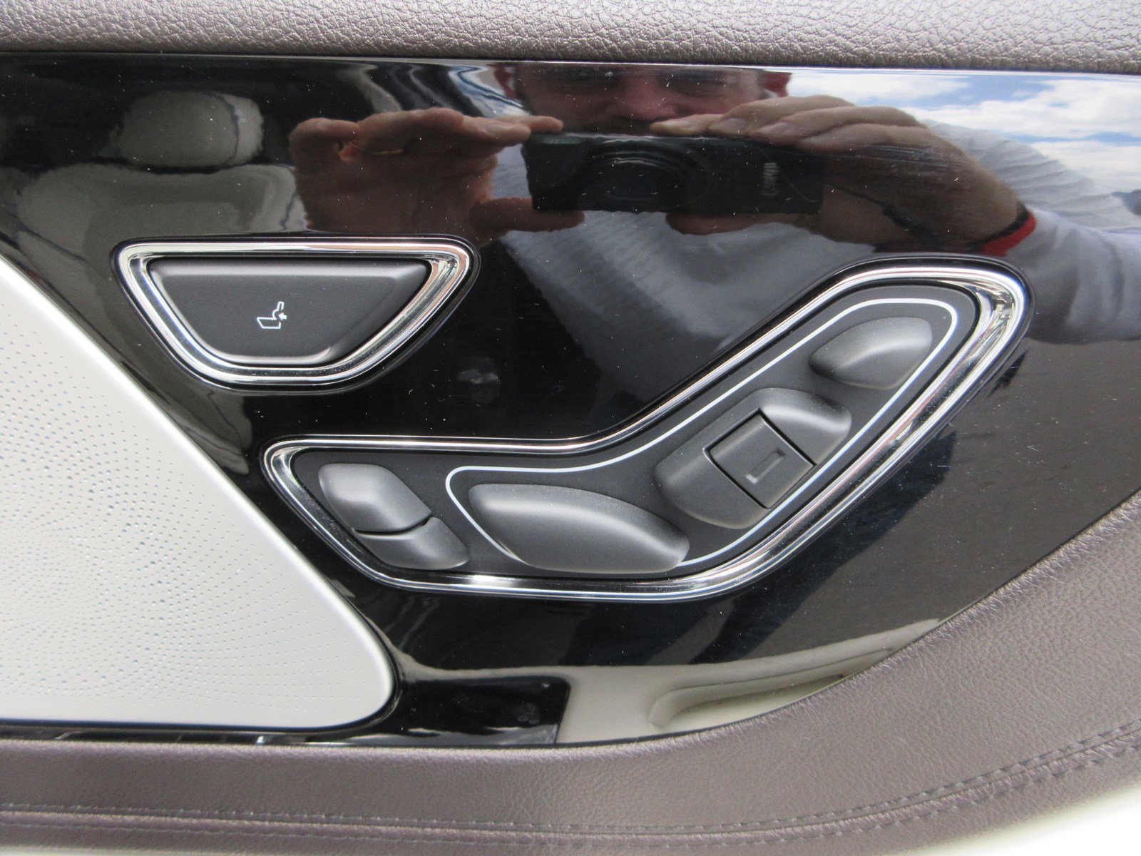 Used 2021 Lincoln Aviator Black Label w/ Dynamic Handling Package AWD/4WD image 29