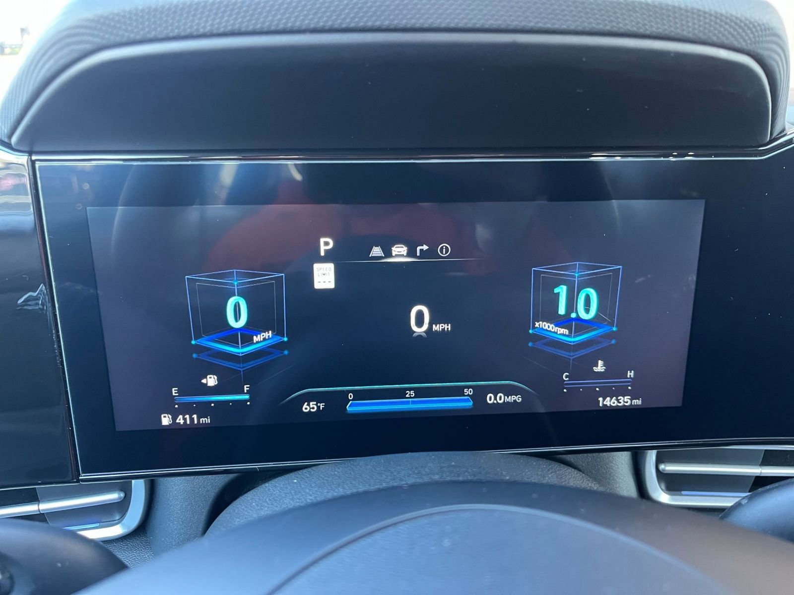 Used 2025 Hyundai Elantra SEL FWD image 43