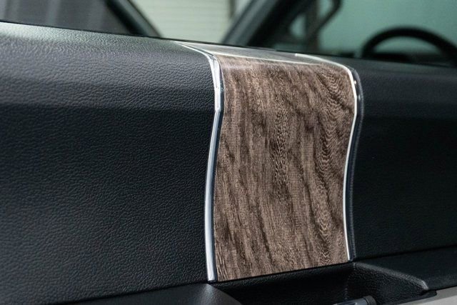 Used 2019 Ford F250 Lariat w/ Lariat Ultimate Package image 27