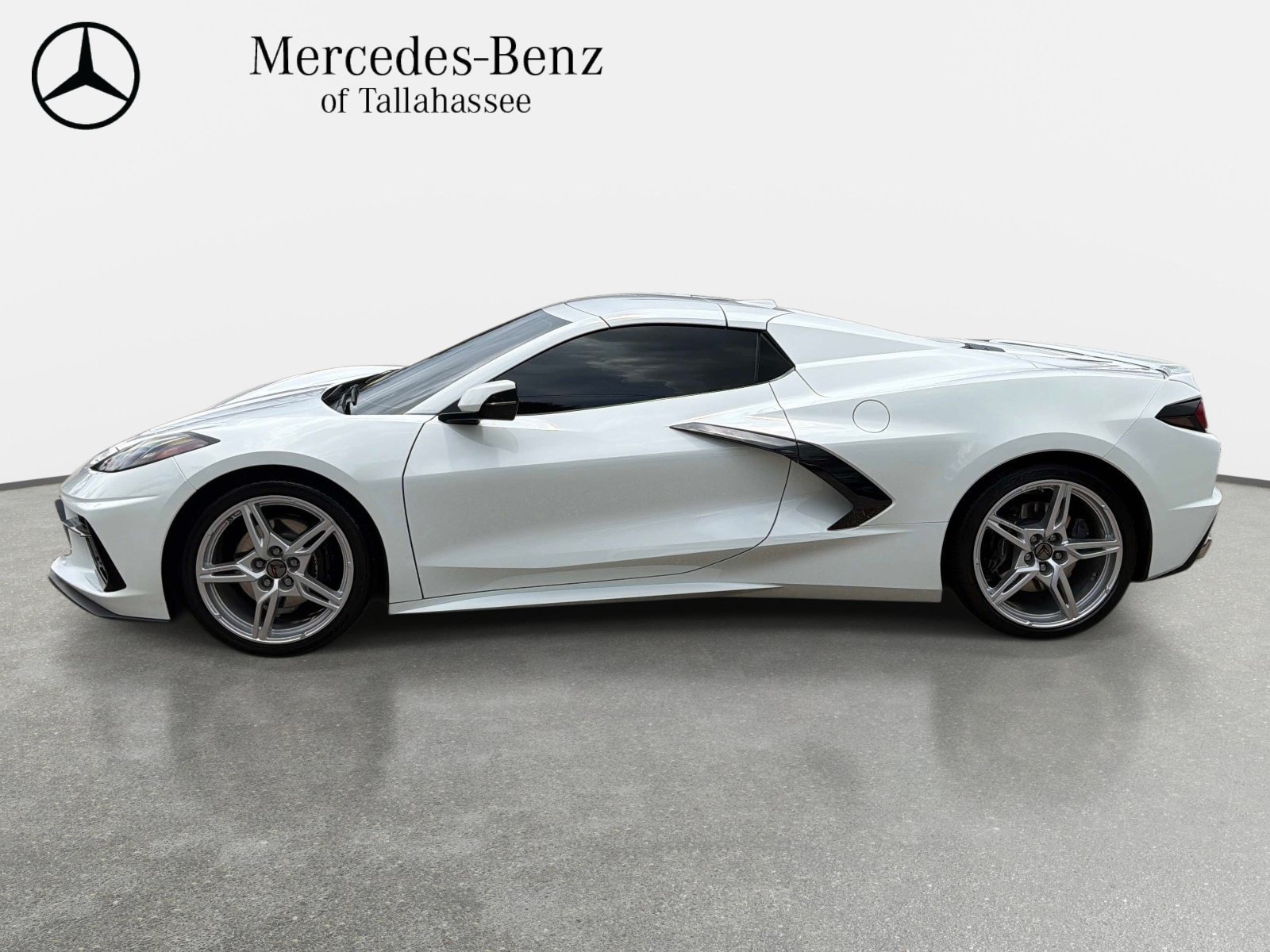 Used 2023 Chevrolet Corvette Stingray Convertible w/ 1LT RWD image 8