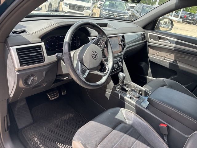 Used 2022 Volkswagen Atlas Cross Sport SEL Premium R-Line image 18