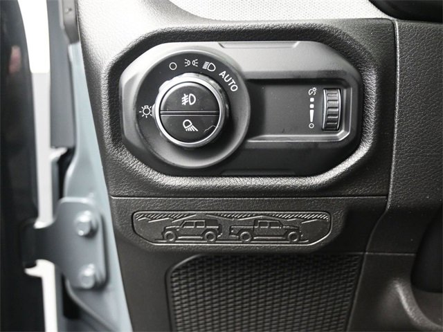 New 2025 Jeep Gladiator Sport image 33