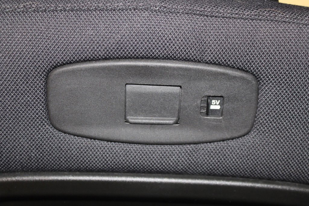 Used 2020 Land Rover Defender 110 X image 41