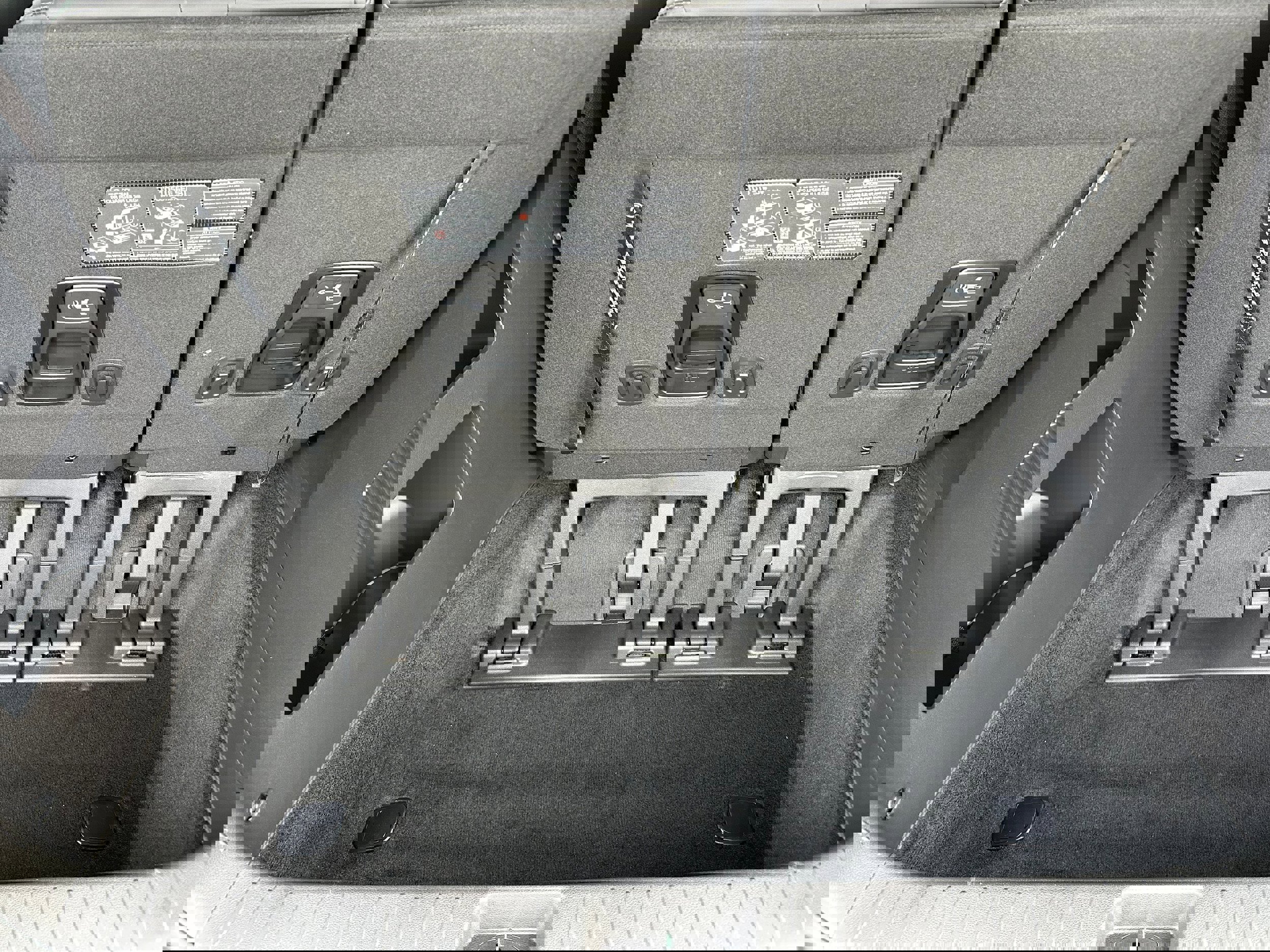 New 2026 Kia Carnival SX image 12