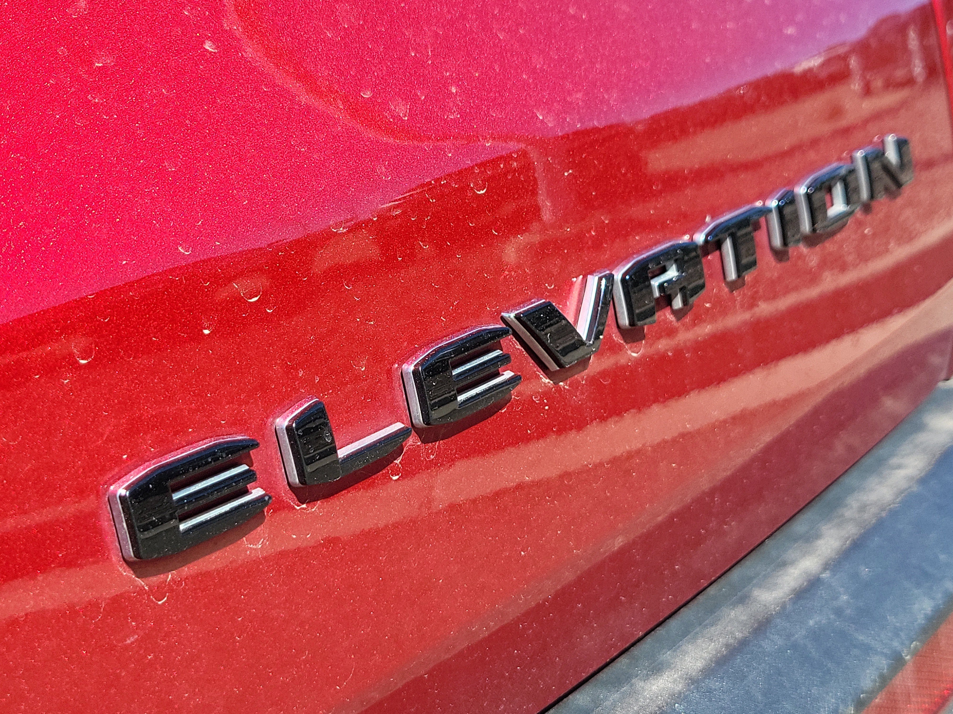 Used 2024 GMC Acadia Elevation image 11