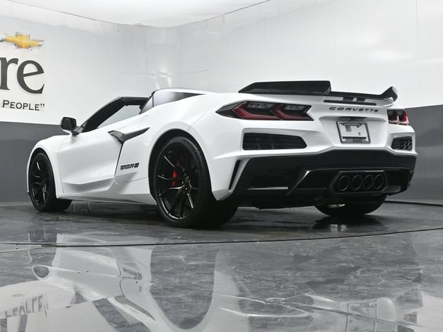 Used 2027 Chevrolet Corvette Grand Sport w/ Stealth Interior Trim Package RWD image 5