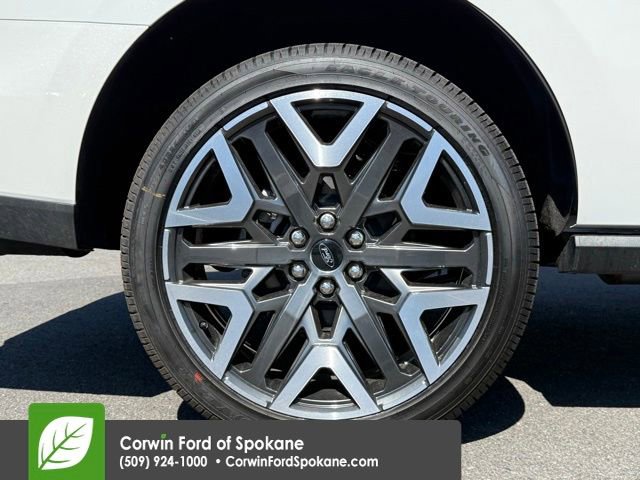 New 2026 Ford Expedition Platinum w/ Platinum Ultimate Package AWD/4WD image 8