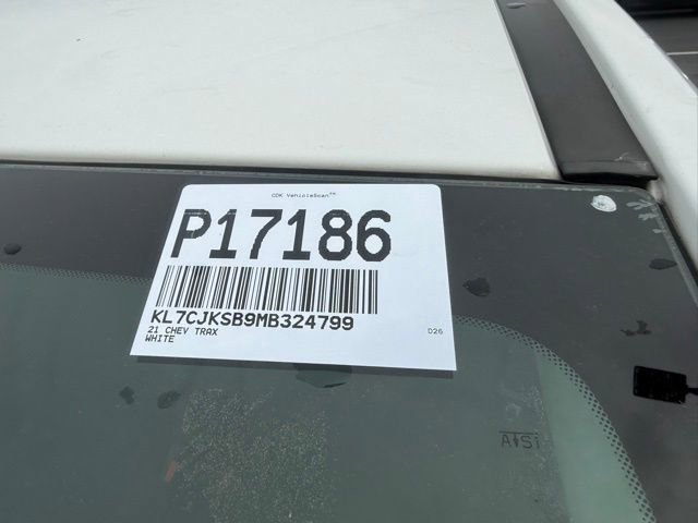 Used 2021 Chevrolet Trax LS w/ Tint and Cruise Package image 9