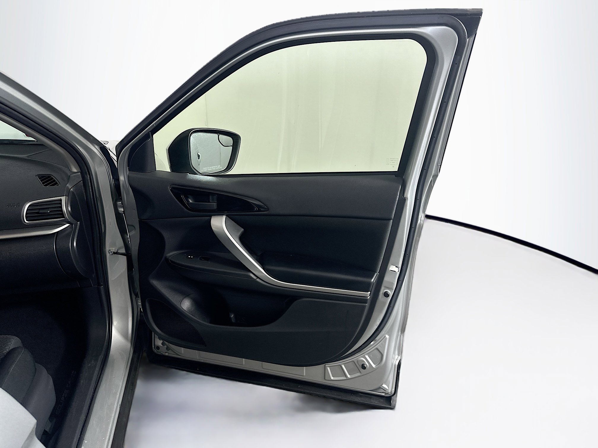 Used 2020 Mitsubishi Eclipse Cross ES FWD image 31