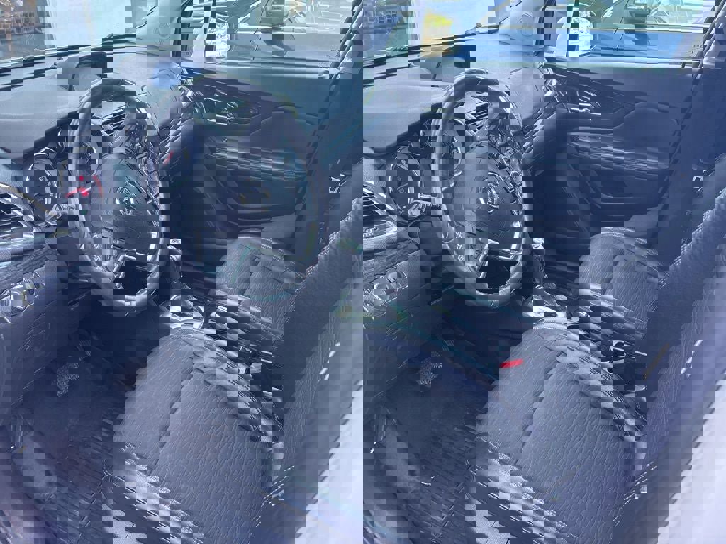 Used 2015 Buick Encore FWD image 9